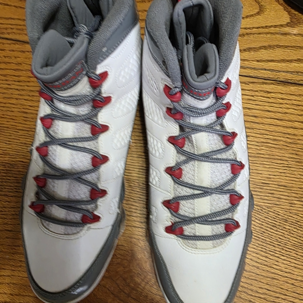 Jordan 9 Fire Red, Size 10.5, Like New! - Picture 5 of 6